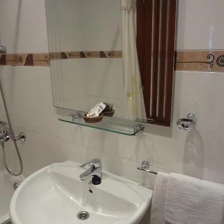 Szálloda Alda Narón